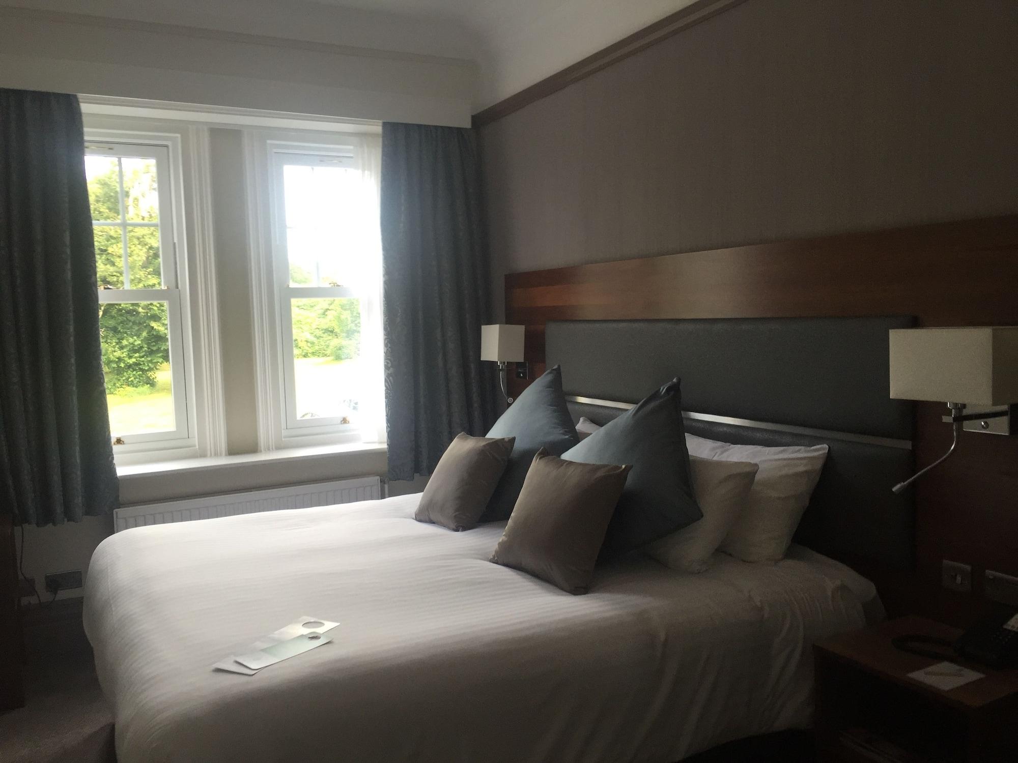 Hotel Western Chilworth Manor