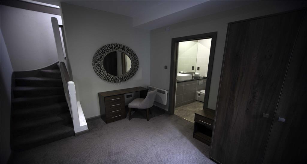 Western Chilworth Manor Hotel 3*